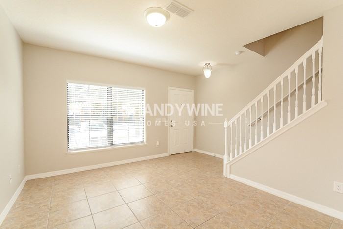 1310 Windsor Lake Cir - Photo 6 of 20