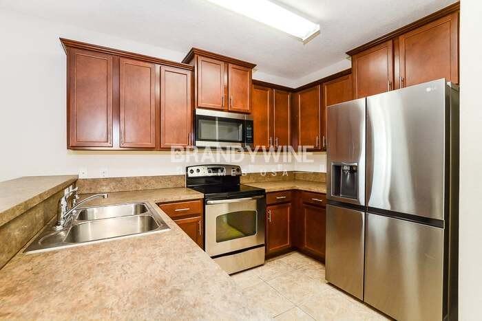 1310 Windsor Lake Cir - Photo 7 of 20