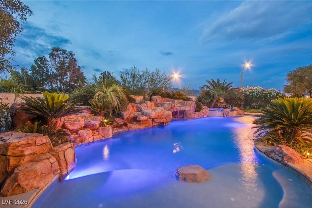 8808 Tierra Hope Ct - Photo 3 of 45