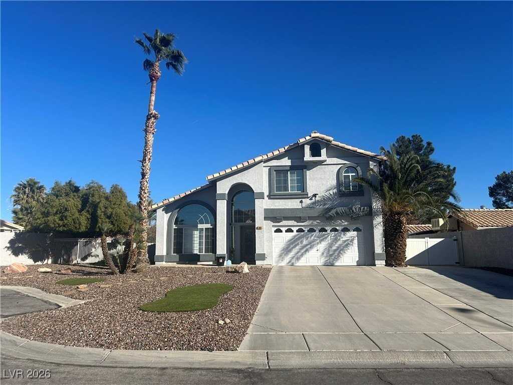 8696 Ivy Glen Cir - Photo 2 of 44