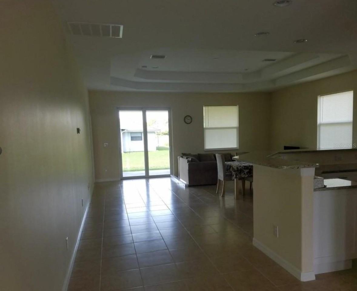 12090 Malaga Ave - Photo 2 of 13