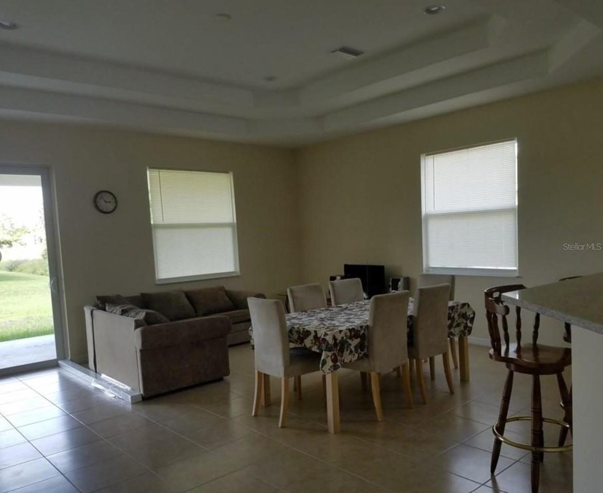 12090 Malaga Ave - Photo 3 of 13