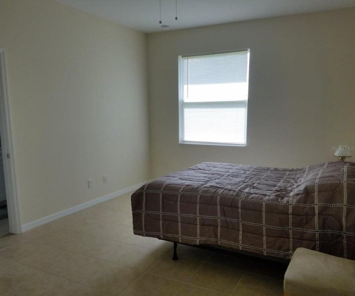 12090 Malaga Ave - Photo 6 of 13