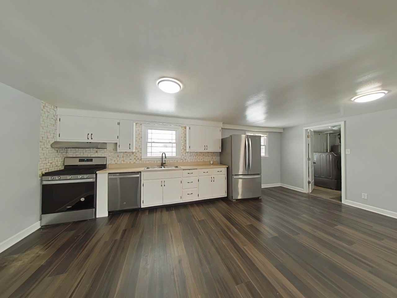 19136 Jacquie Ave - Photo 5 of 11