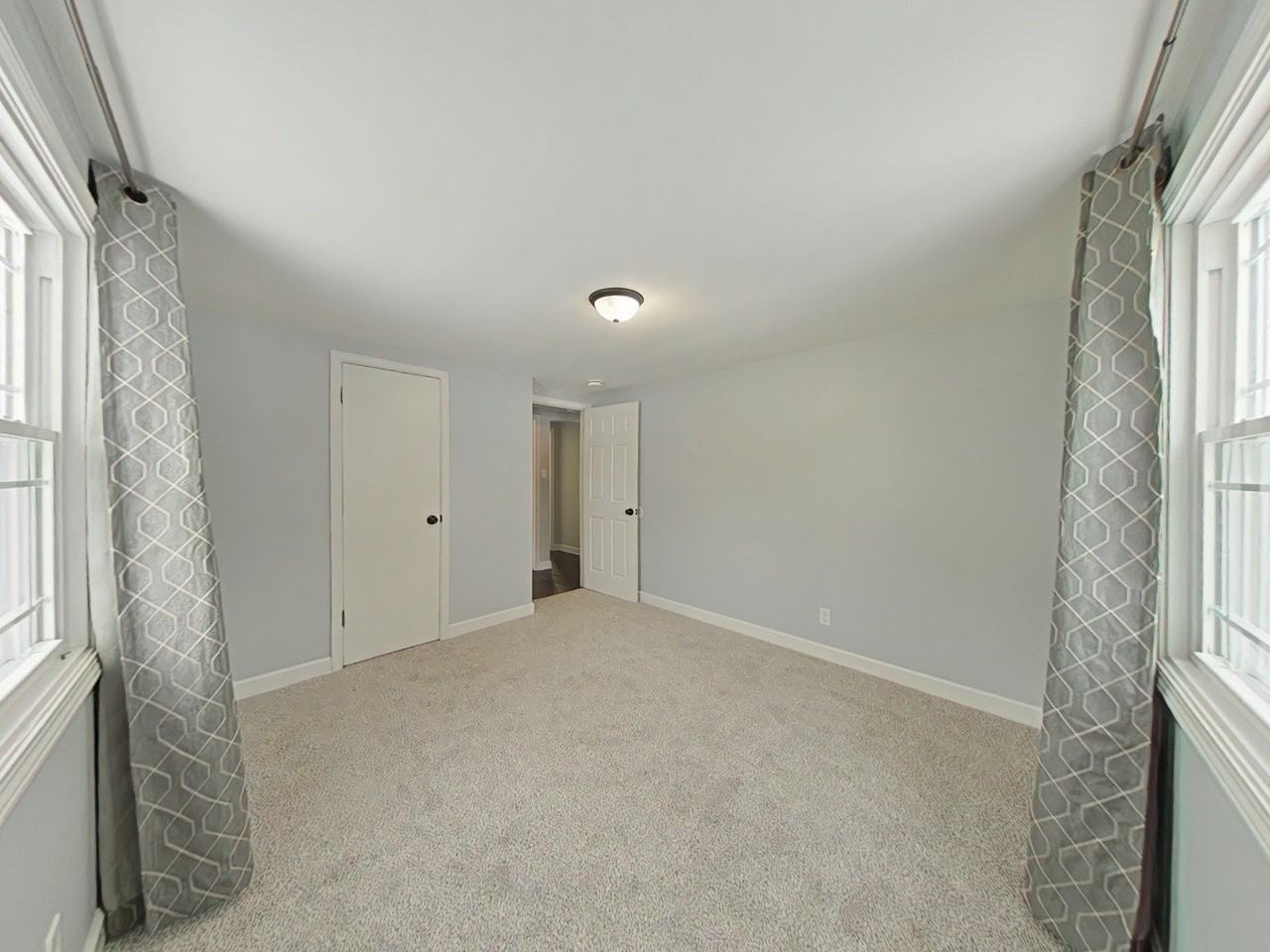 19136 Jacquie Ave - Photo 7 of 11