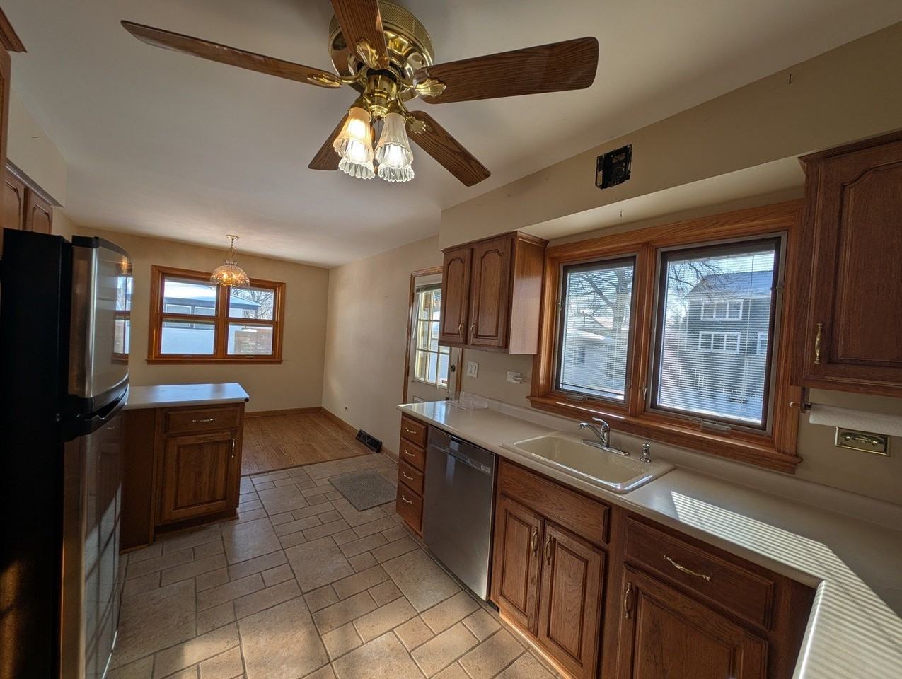 503 Lake Ave - Photo 5 of 13