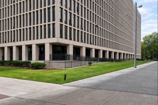 6700 S South Shore Dr Apt 2g #2G - Photo 1 of 1