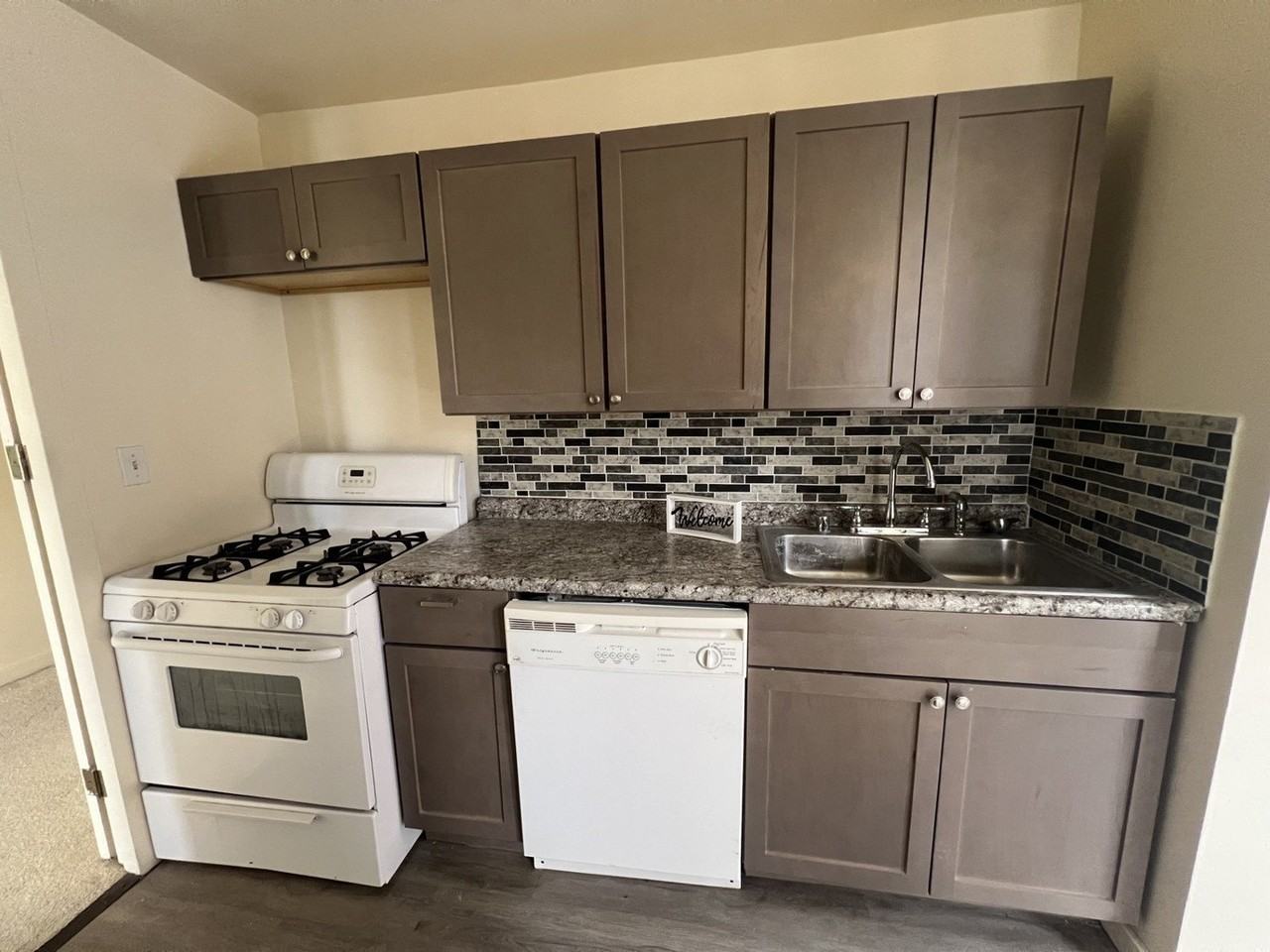 6700 S South Shore Dr Apt 2g #2G - Photo 4 of 25