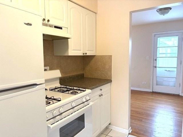 811 Hibbard Rd Unit B #B - Photo 3 of 16