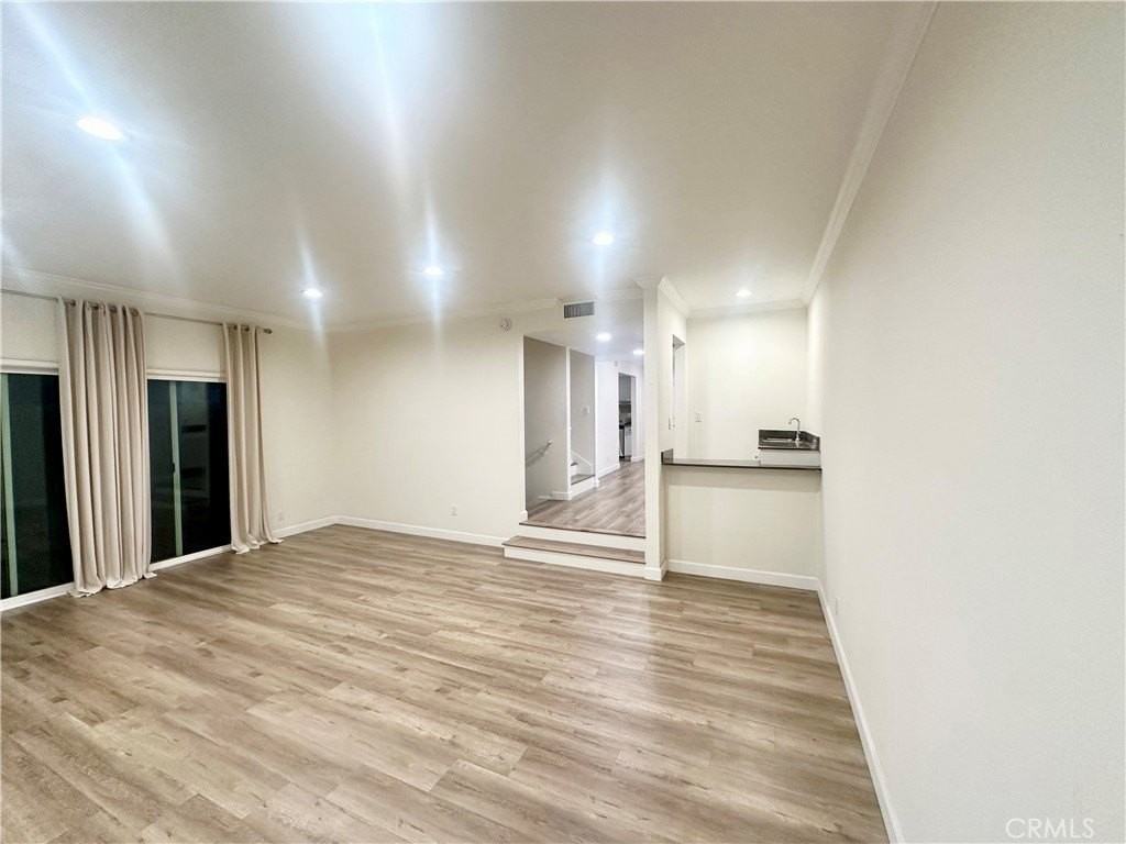 1433 S Beverly Dr - Photo 6 of 33