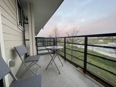 10233 River Dr #4 - Photo 3 of 25