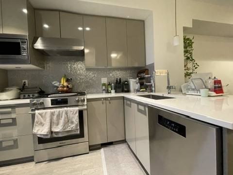 10233 River Dr #4 - Photo 4 of 25