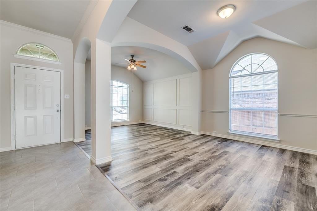 1607 Monte Carlo Dr - Photo 4 of 34