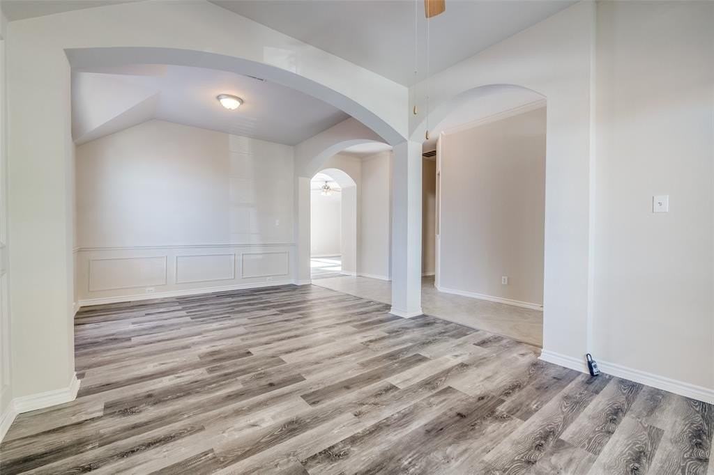 1607 Monte Carlo Dr - Photo 6 of 34