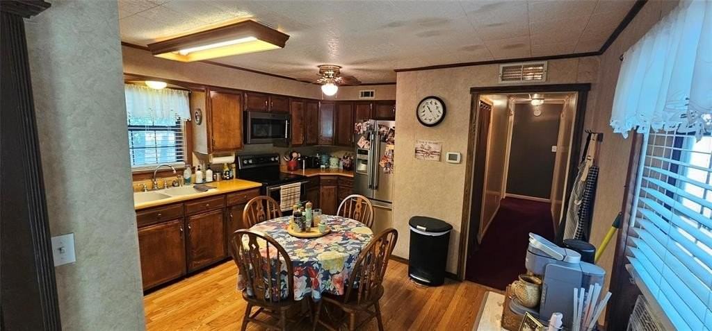 5283 County Road 2442 - Photo 6 of 10