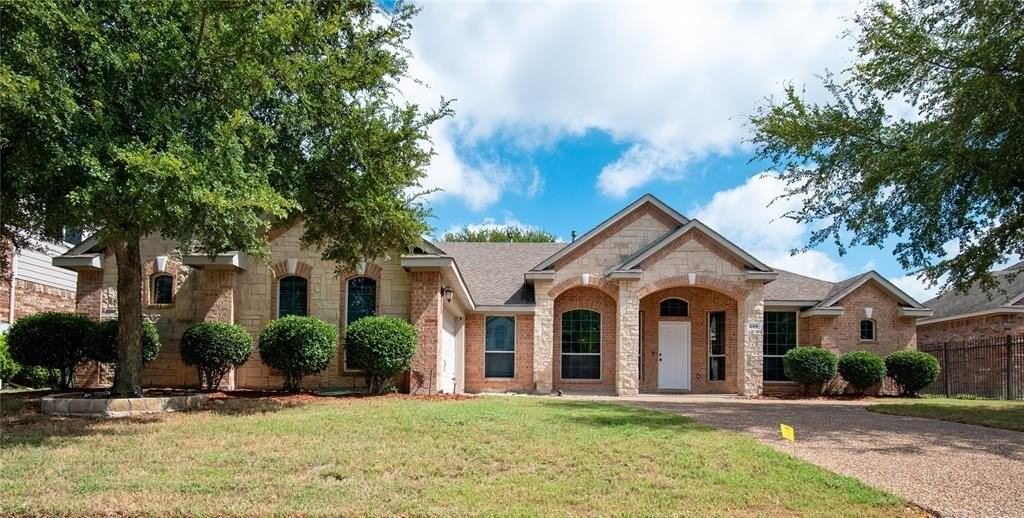 608 Vanilla Ct - Photo 2 of 40