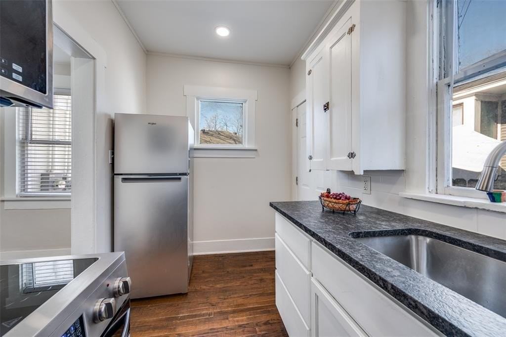 2020 College Ave #A - Photo 6 of 13