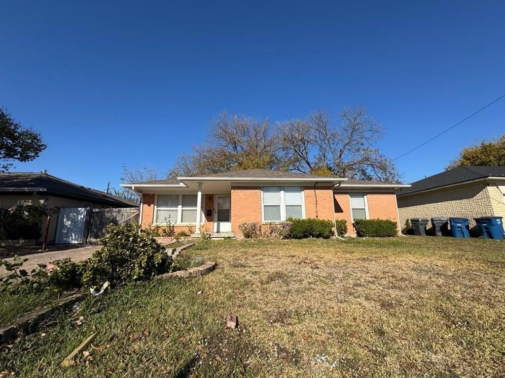 7803 Seydel St - Photo 4 of 20