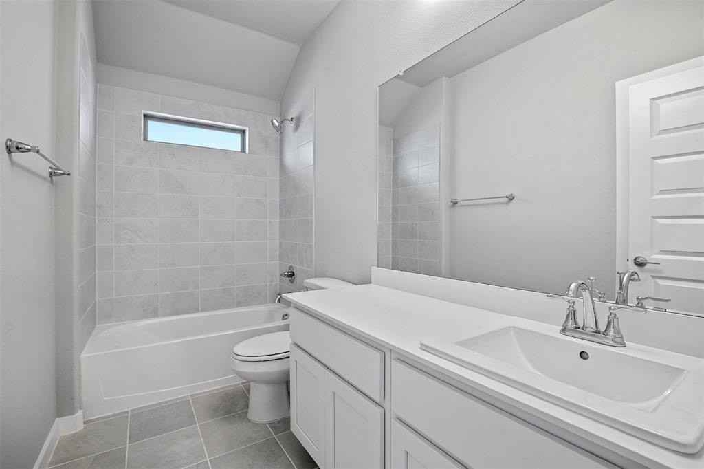 1407 Corkwood Dr - Photo 6 of 18