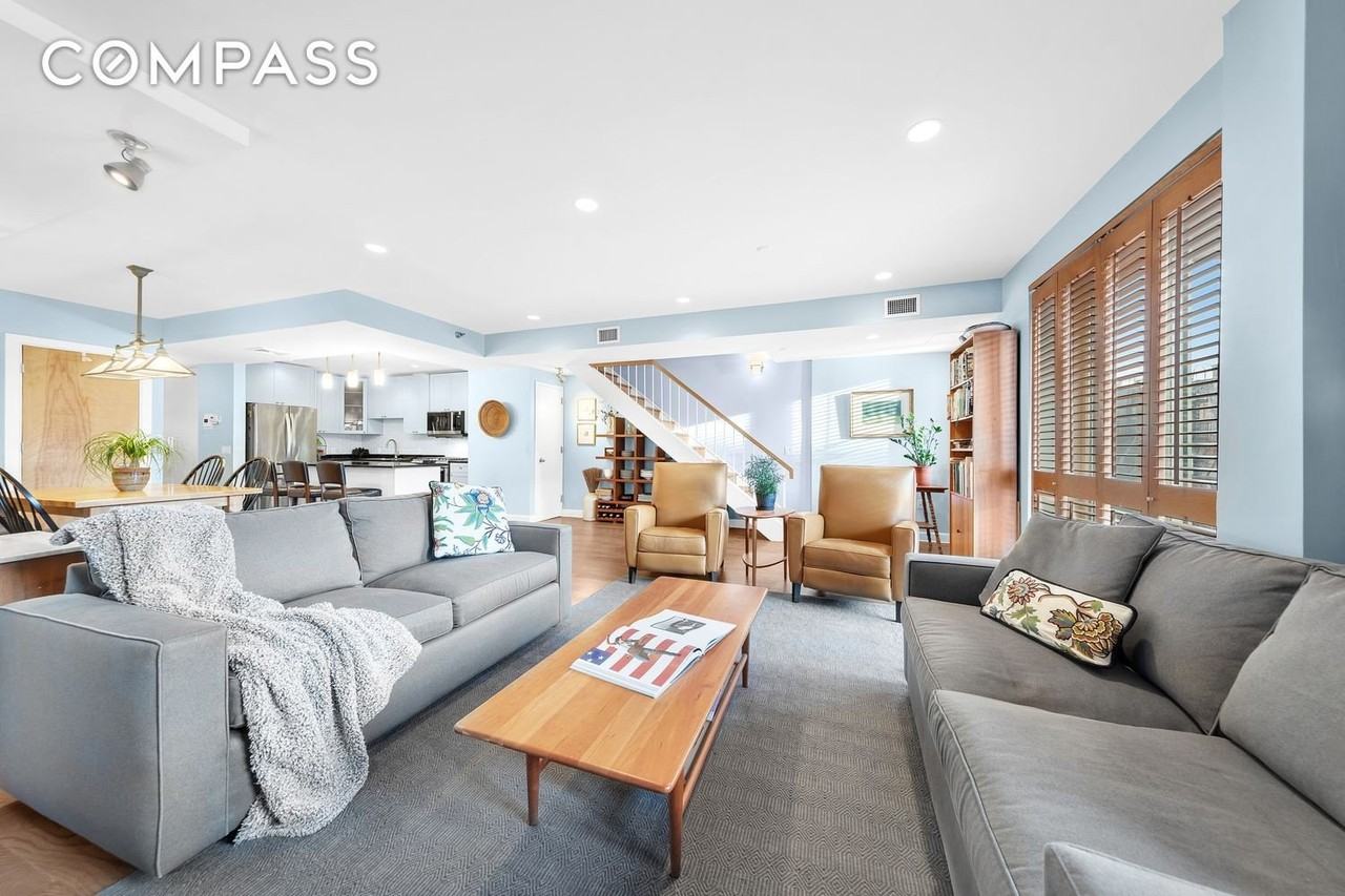 316 2nd St #4F - Photo 2 of 13