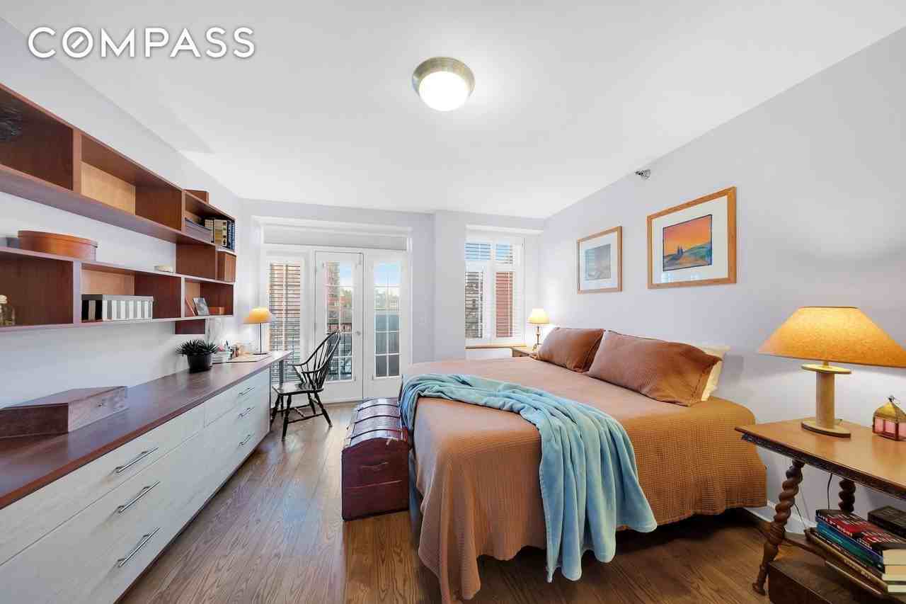 316 2nd St #4F - Photo 5 of 13