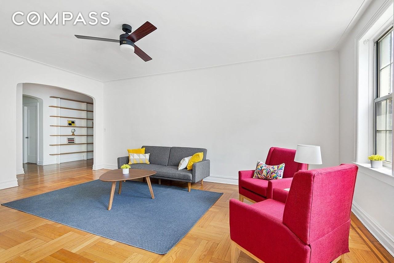 7915 35th Ave #2B - Photo 2 of 10