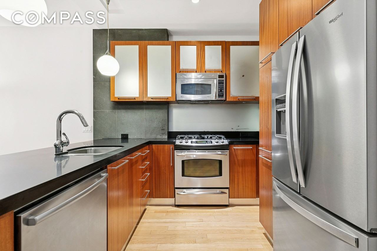 59 John St #4H - Photo 7 of 18