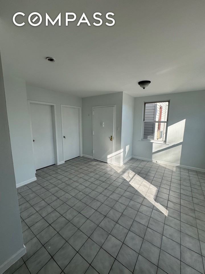 8916 102nd Rd #2 - Photo 5 of 12