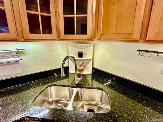 1619 Poplar Ave - Photo 7 of 23