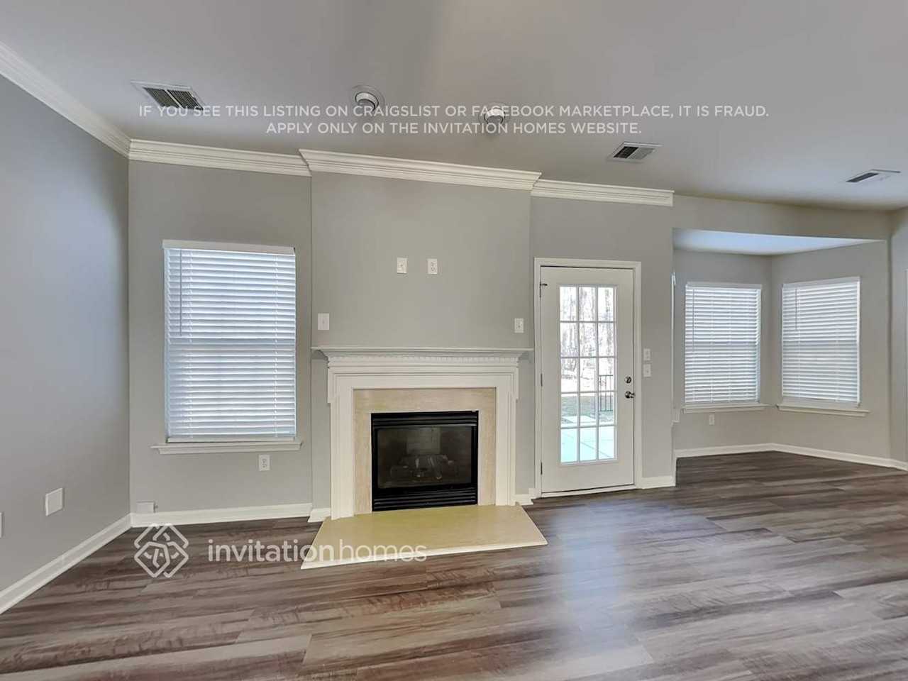 14643 Eastgrove Dr - Photo 5 of 18