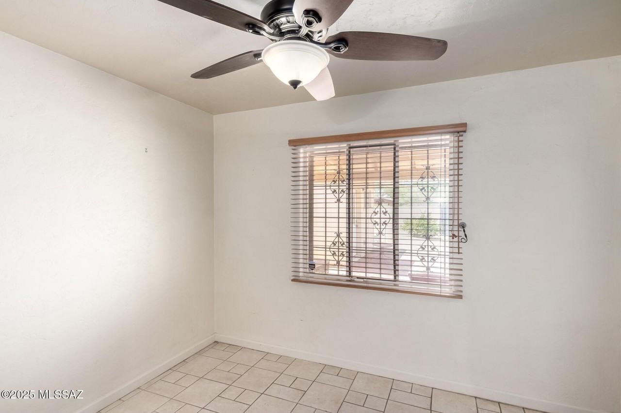 1849 N Woodland Ave - Photo 6 of 21