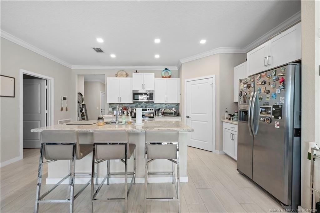 1550 Ne Skyhigh Ter - Photo 5 of 24