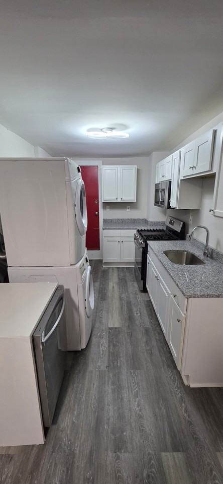 2022 Etting St - Photo 5 of 10