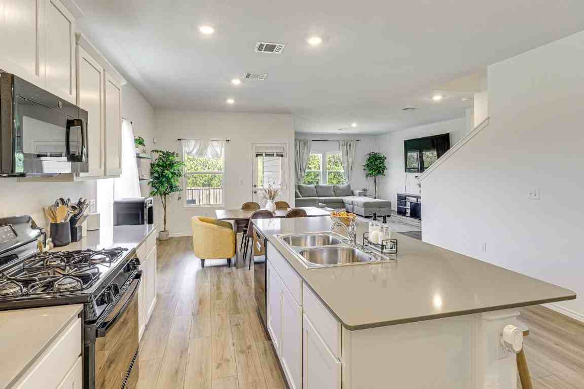 10701 Steinbeck Dr #10701 - Photo 7 of 30