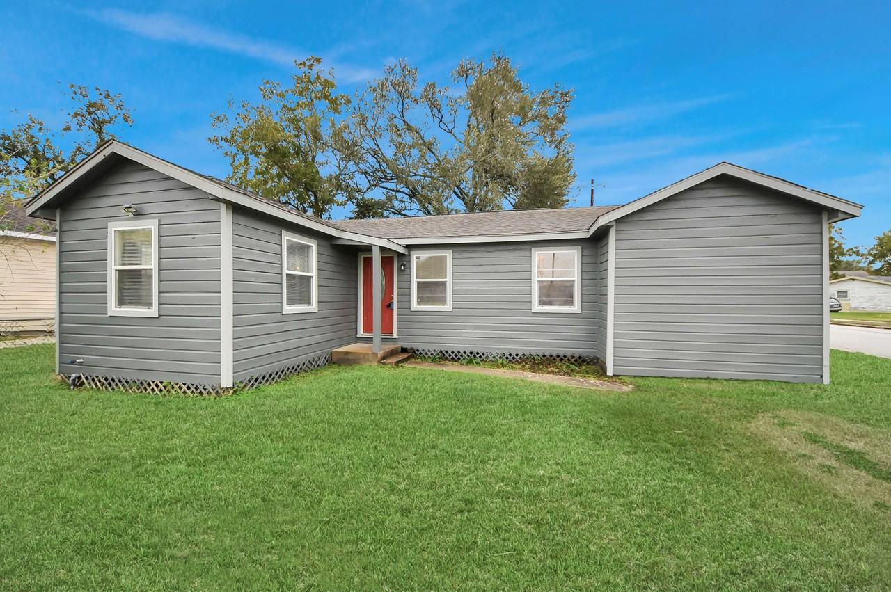 6817 Anderson St #6817 - Photo 2 of 43