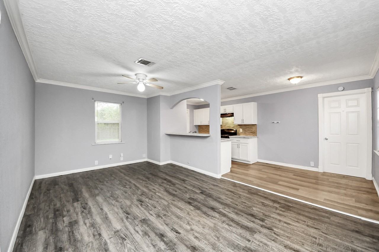 6817 Anderson St #6817 - Photo 3 of 43