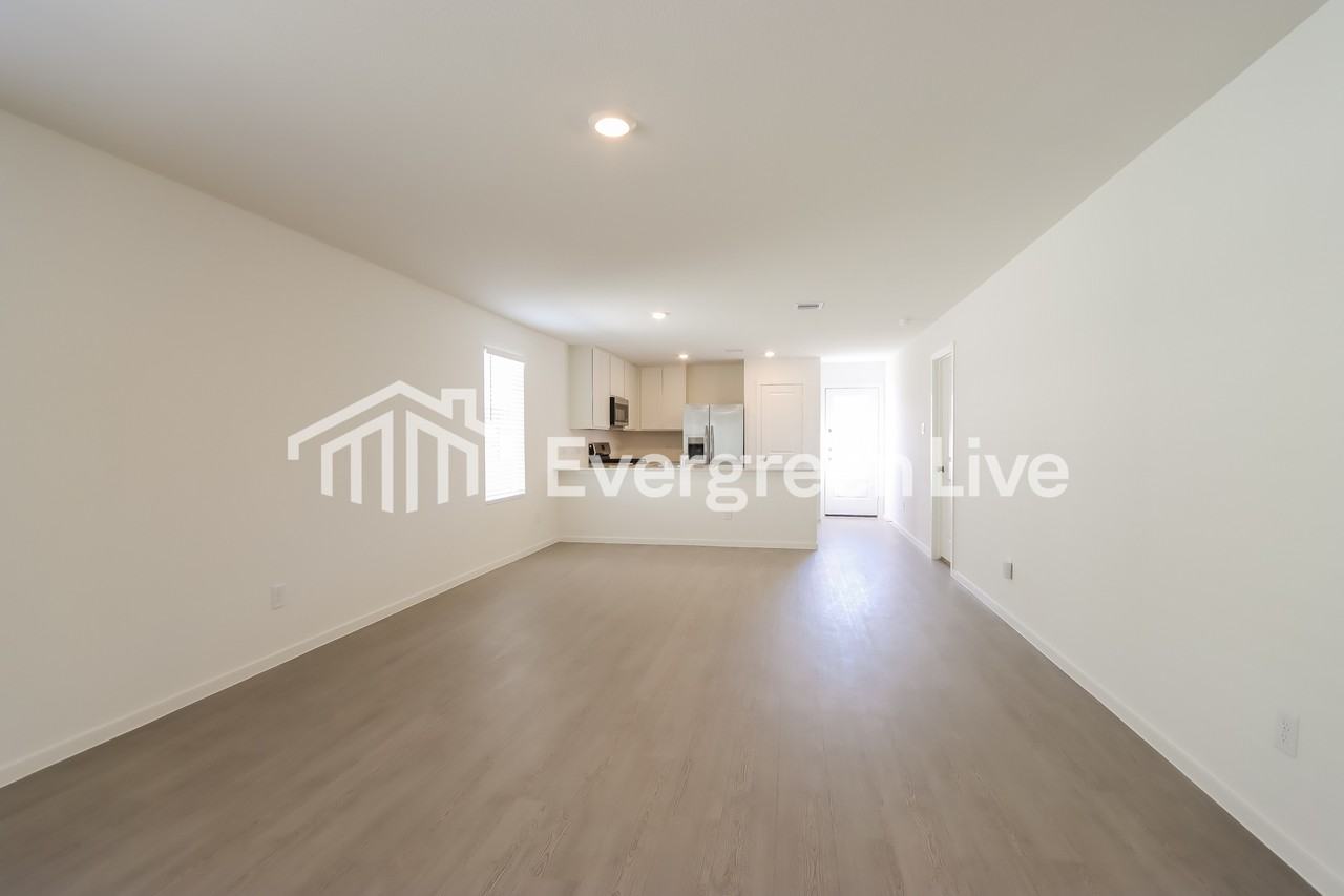 10706 Lavender Cotton Ln - Photo 5 of 15