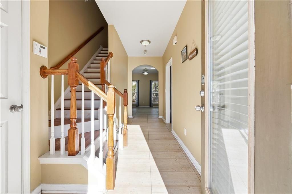 6199 Thorncrest Dr - Photo 2 of 31