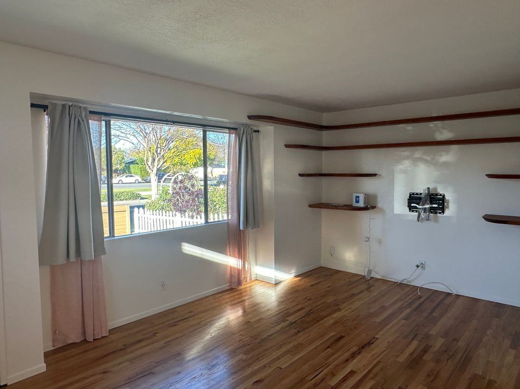 3310 W Chandler Blvd - Photo 5 of 23