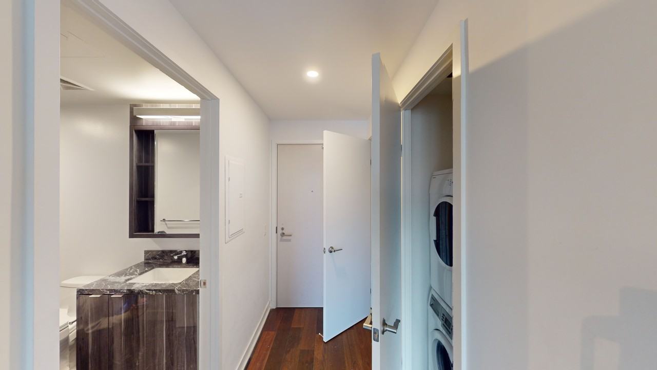 KING BLUE CONDOS - Photo 4 of 13