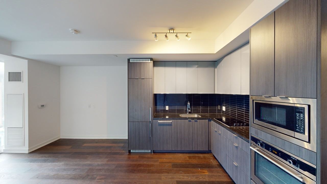 KING BLUE CONDOS - Photo 5 of 13