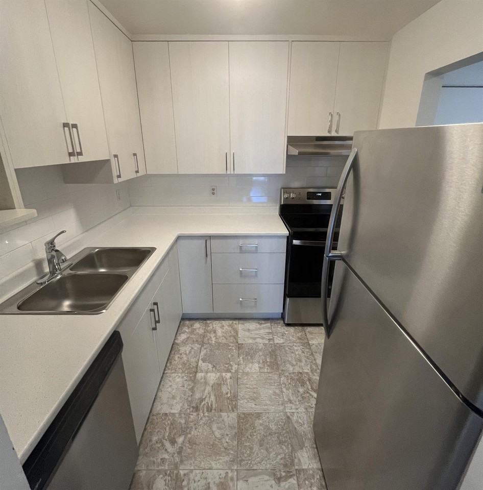 Vista Royale - Photo 2 of 8