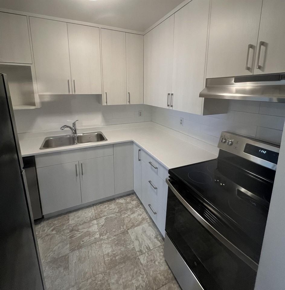 Vista Royale - Photo 3 of 8