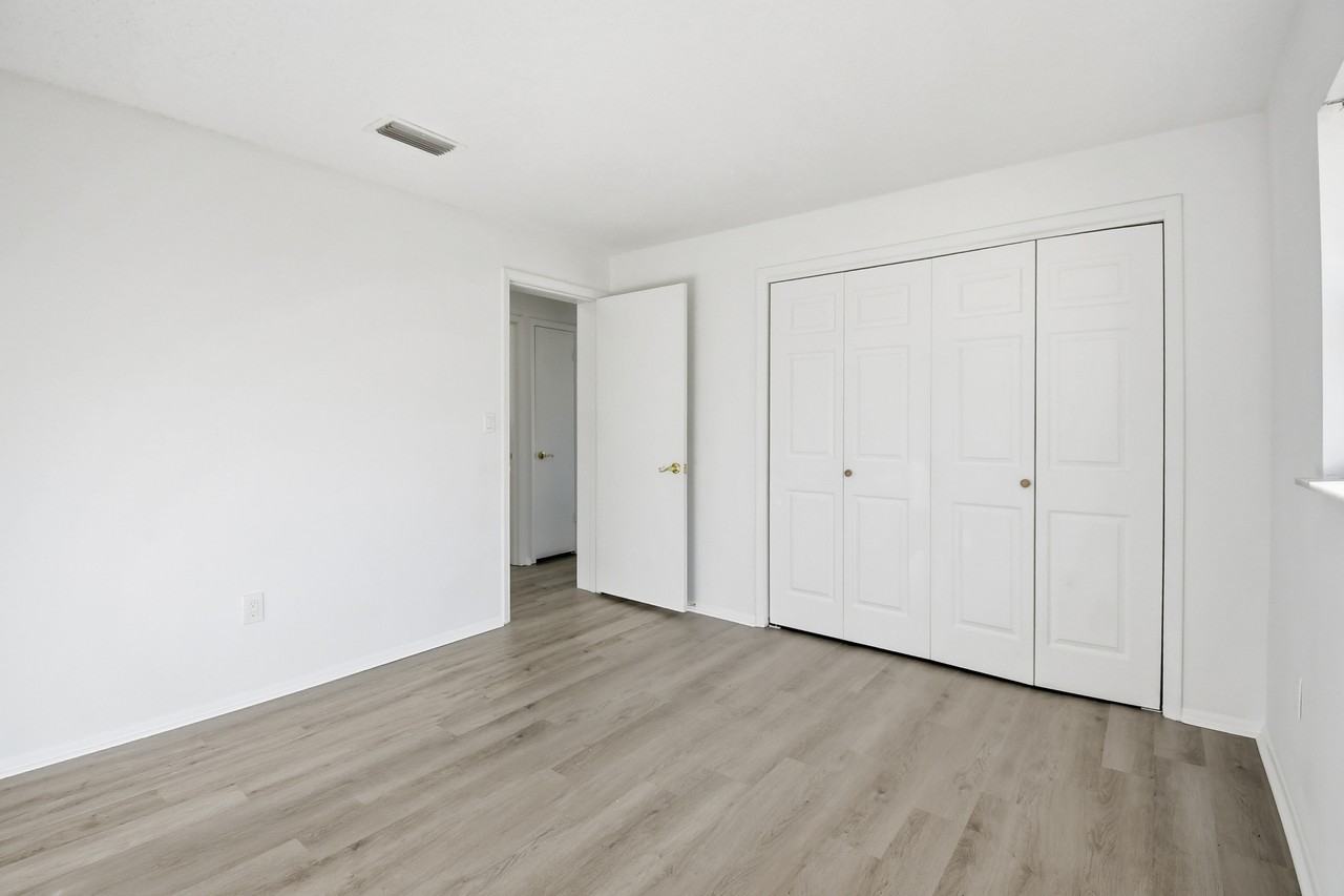 189 Deltona Blvd #NA - Photo 4 of 26