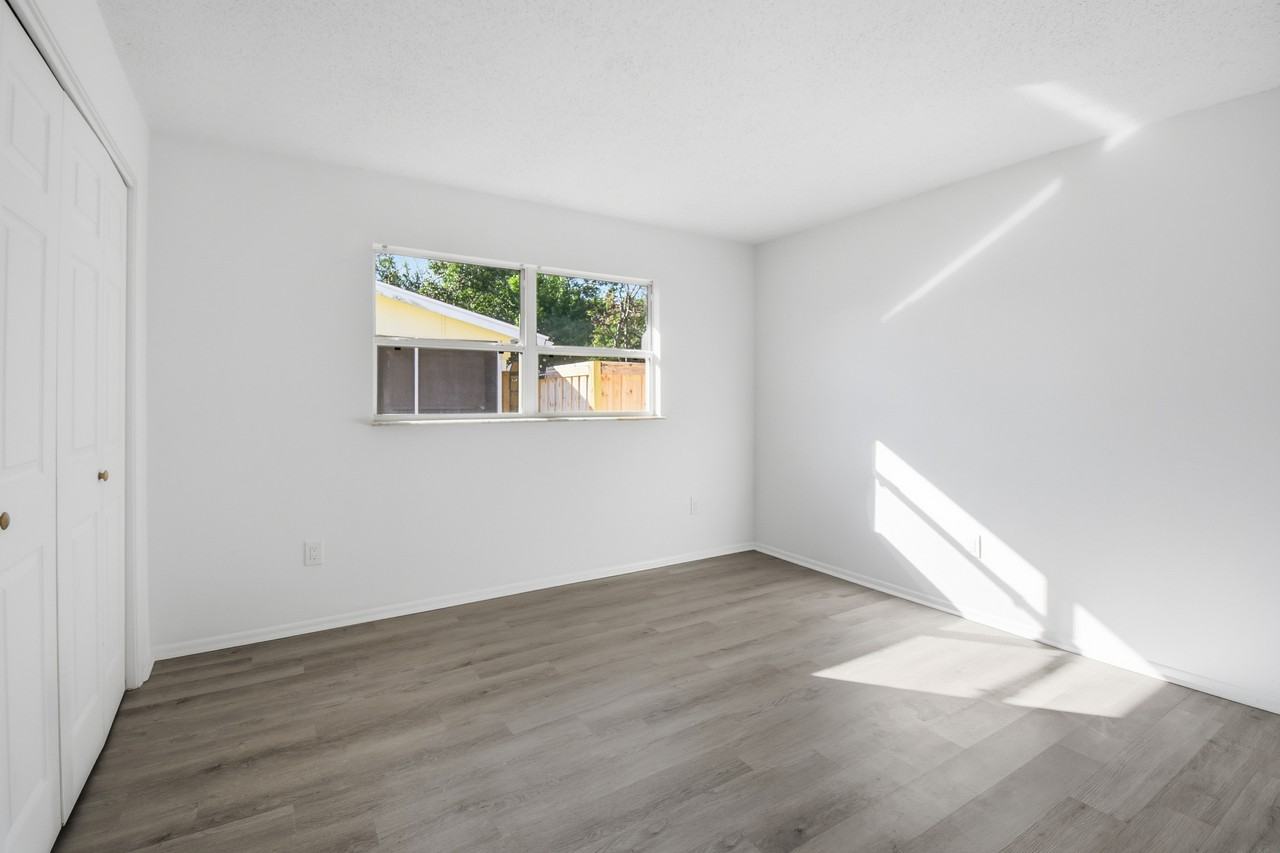 189 Deltona Blvd #NA - Photo 6 of 26