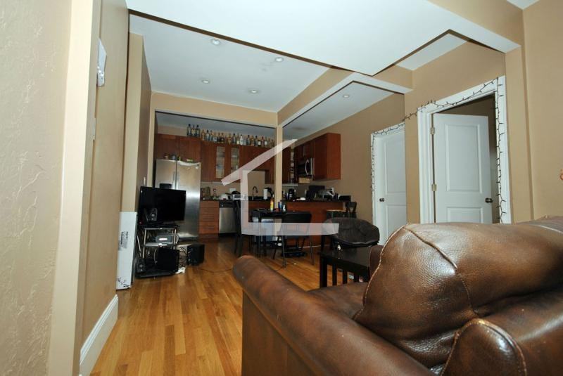 8 Saint Lukes Road #3 - Photo 3 of 8