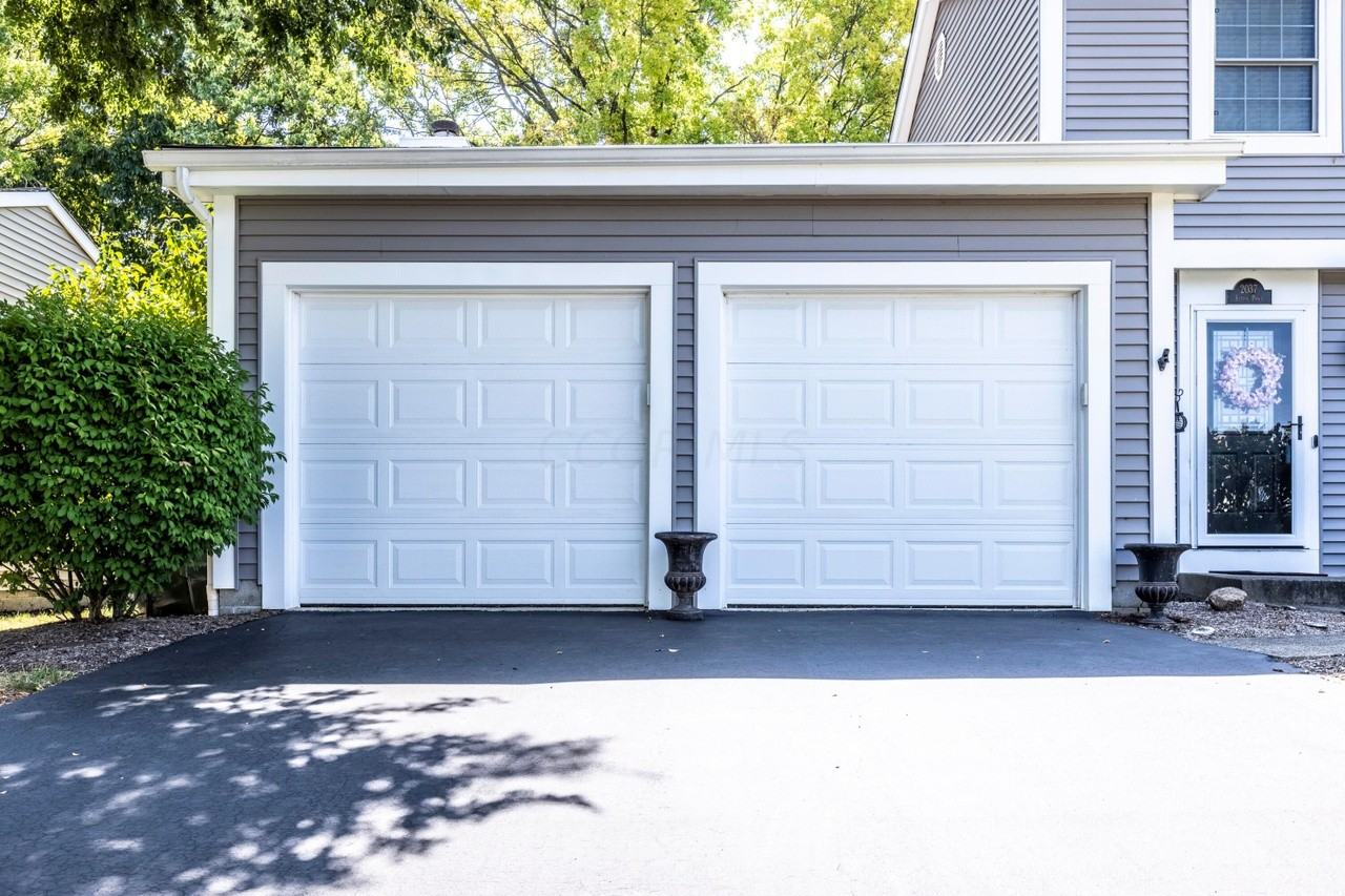 2037 Sutter Pkwy #NA - Photo 4 of 50