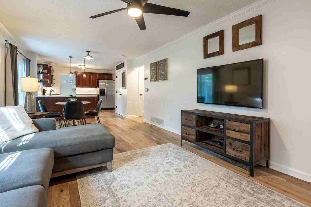 2037 Sutter Pkwy #NA - Photo 7 of 50