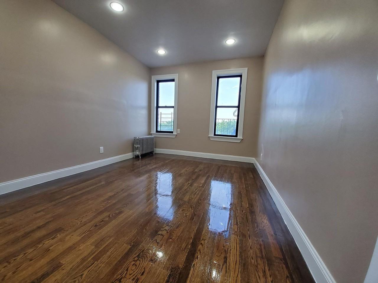 1105 Morrison Ave #4B - Photo 2 of 6