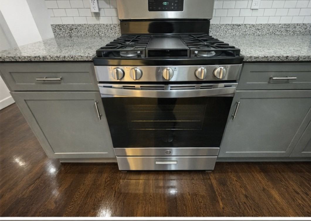 118 Locust St #2WEST - Photo 5 of 16